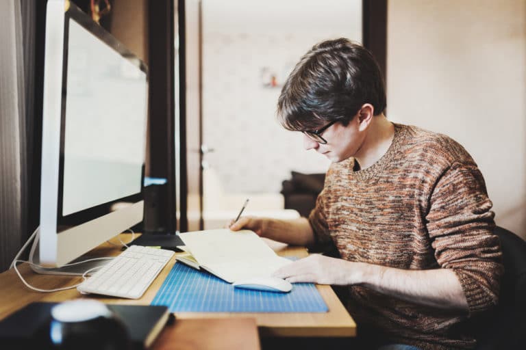 Comment devenir experts dans le domaine du travail indépendant ?