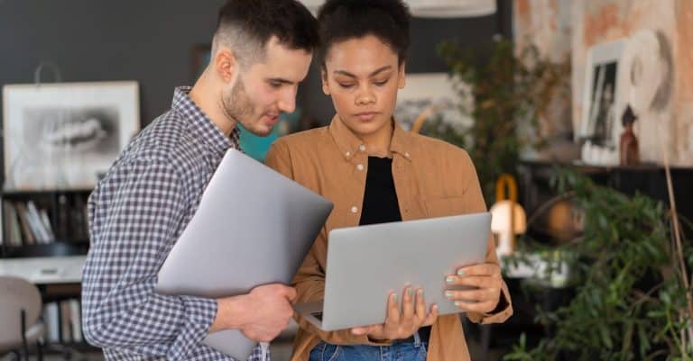 Comment assurer une gestion financière saine en travaillant en freelance ?