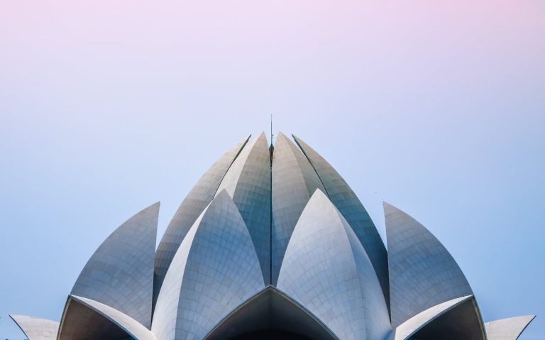 Les entreprises internationales cessent leurs investissements en Inde en raison des actions du gouvernement