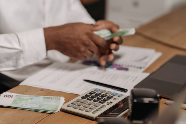Comment diversifier ses sources de revenus en travaillant en freelance ?