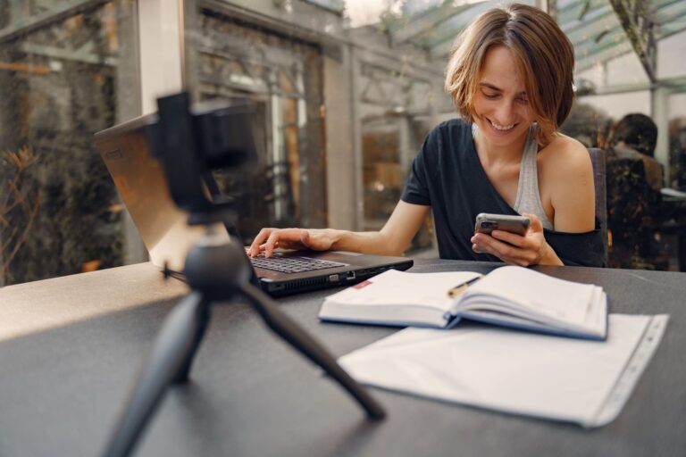 Comment se faire connaître et attirer des clients en freelance ?