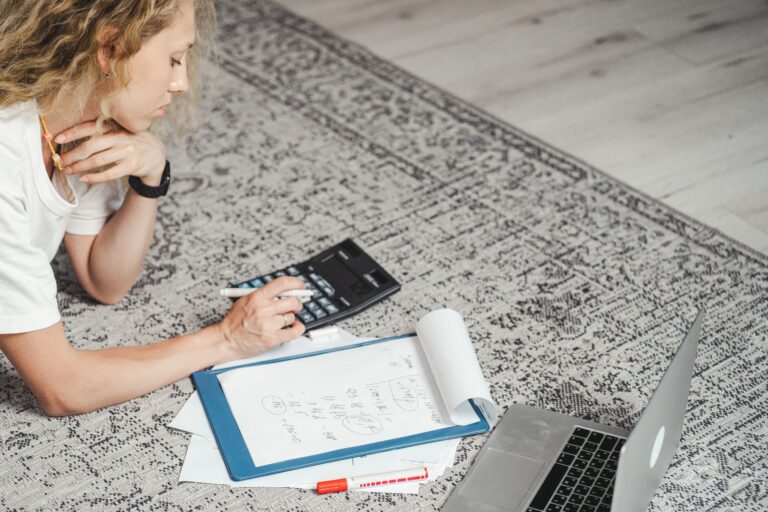 Comment facturer et optimiser ses revenus en freelance ?